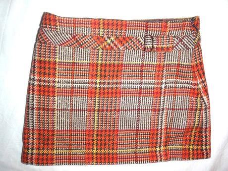 Nádherná teploučká káro sukně se zlatou nitkou, next,98