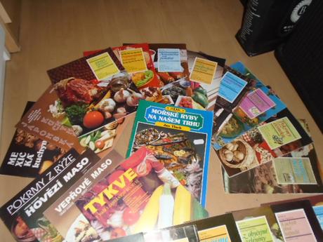 Retro kuchařka sešity s recepty 35 ks,
