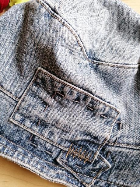 Džínový klobouk, next,128