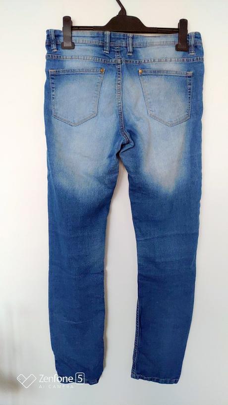 Džíny, esmara,40