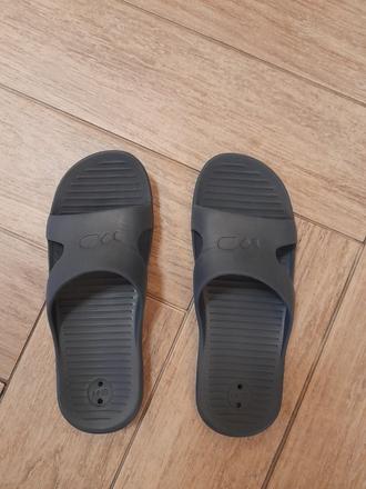 Chlapecké pantofle zn. decathlon, vel. 35-36, nabaiji,36