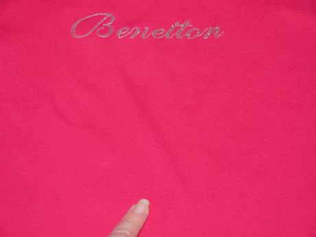 Benetton ruzovo malinovo cerneve barvy 122/128, benetton,122