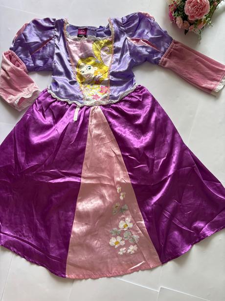 An19/ kostým princezna locika - v.7/8 let, 