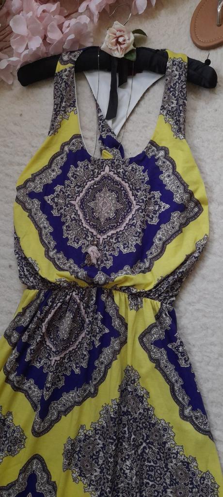 Boohoo pestré maxi šaty s vykrojenými zády, 42