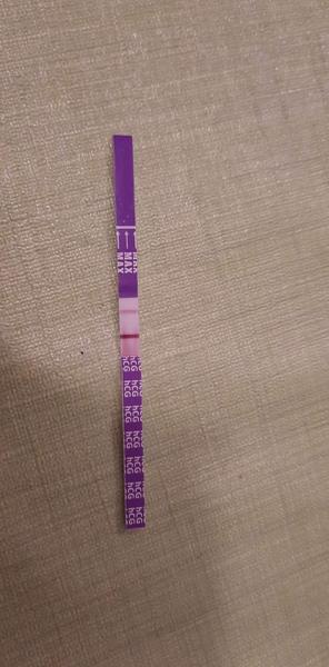 Test pozitivní, další negativní