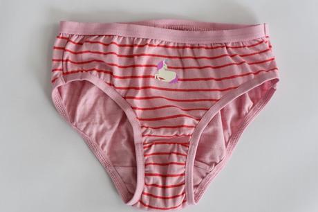 Kalhotky vel. 5 - 6 let, marks & spencer,116