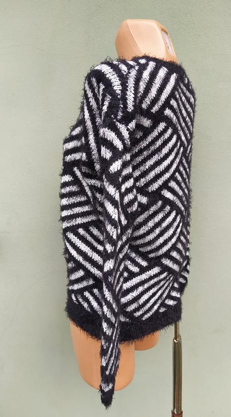 Chlupatý svetr clockhouse - vel.m, clockhouse,m