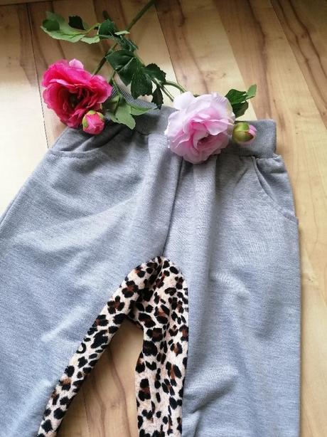 Tepláky se sametovou vsadkou, 122