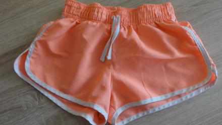 Kraťasky vel. 152, 152