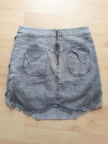 Krasna sportovni dzinova sukne z bali, 170