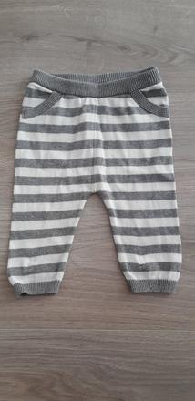 1128 - úpletové tepláčky, topomini,68