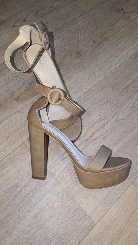 T431  krásné společenské boty, sandálky vel. 39, 39