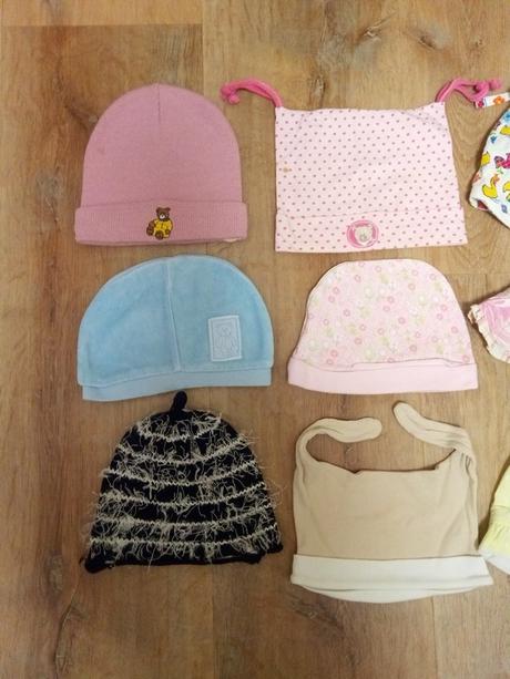 15 x čepice, vel cca 80- 92, 86