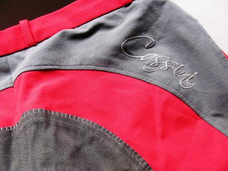 Červeno-šedé jezdecké rajtky, 36