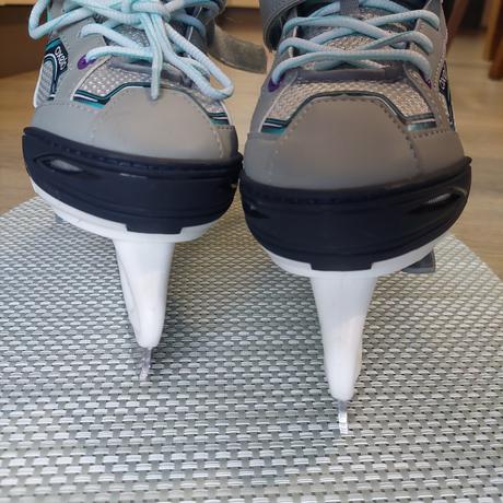 Rostoucí dívčí lední brusle vel. 35-38, 35