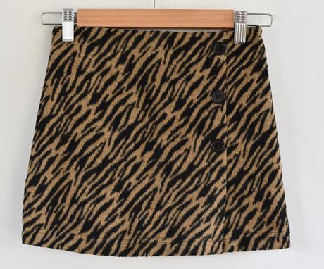 Sukně vel. 8 let, matalan,128