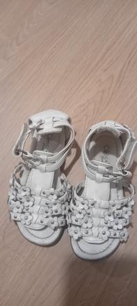 Sandálky, baťa,26