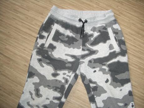 Tepláky chapter vel.158-164, chapter young,158