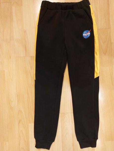 Nové tepláky nasa, vel. 134-140, 140