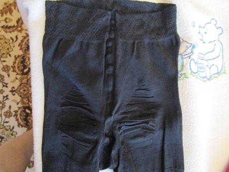 3x silonkové legíny, vel. 34-36. 1x zpevňující, 34