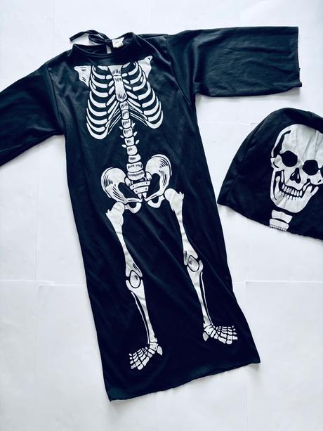 An18/ kostým šaty koslivka - v.cca 3/4 roky, 