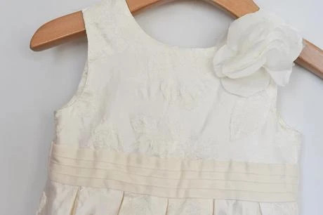 Šaty vel. 12 - 18 m, 86