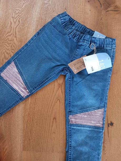 Nové kalhoty č 140, 140