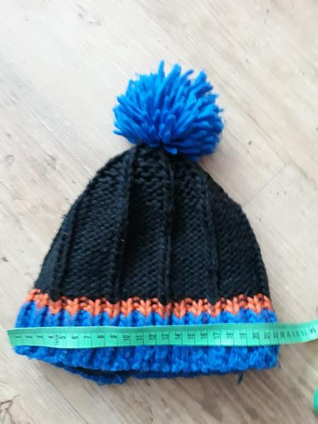 Zimni cepice cca 3 roky, 