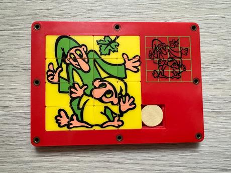 Retro skládačka křemílek a vochomůrka,