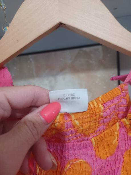 Kytičkový letní overal + háčkovaná čepice, next,98