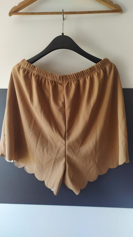 Kraťasy zn. emery rose vel.42, 42