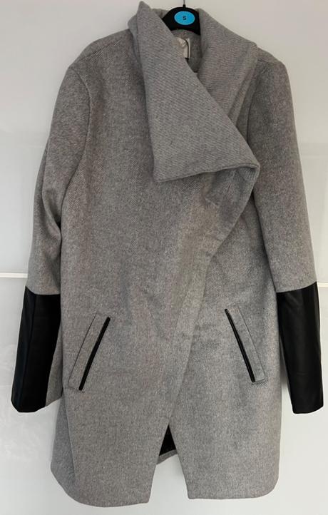 Kabát vel. l, bershka,m