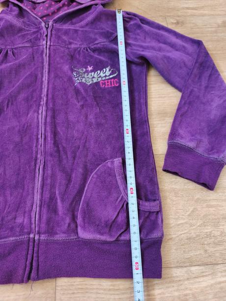 Fialová mikina, 140