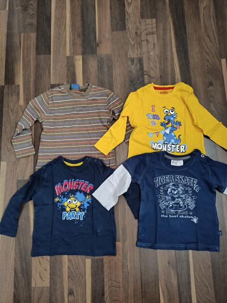 Trička s dlouhým rukávem, 92