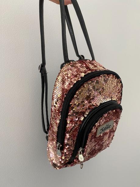 Dívčí baťůžek justice, 