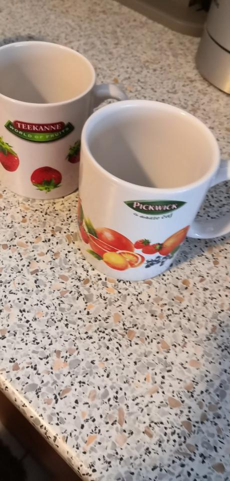 Hrníček hrnek pikwick ovoce, 