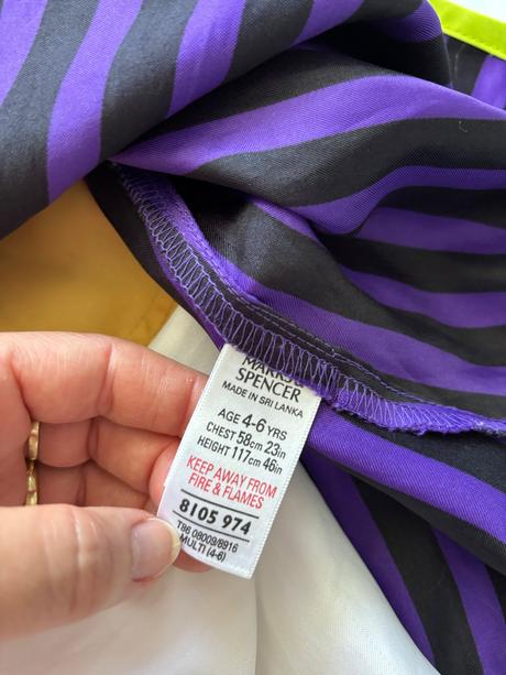 St4/ kostym oboustranný  čarodějka- v. 4/6 let, 