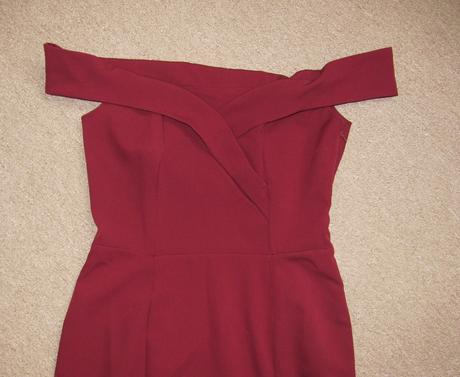 Plesové vínové šaty, 40