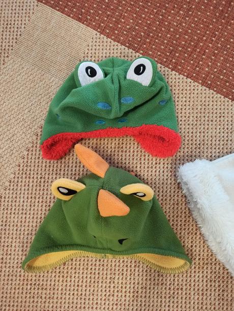 Čepice žába,dinosaurus, vločka, 86