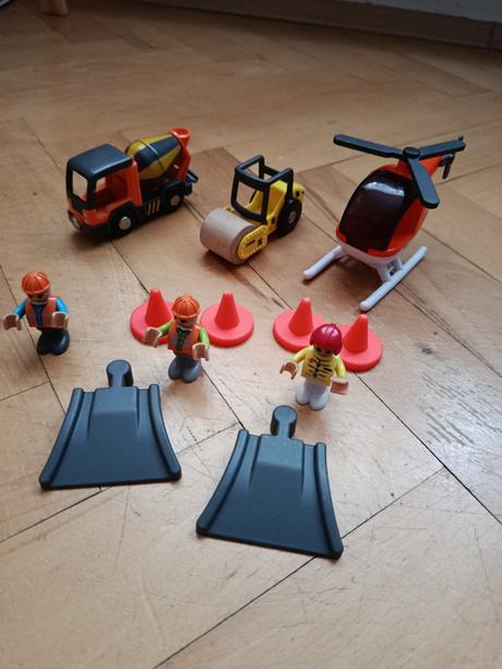 Autíčka s magnety - stavební stroje, vrtulník, 
