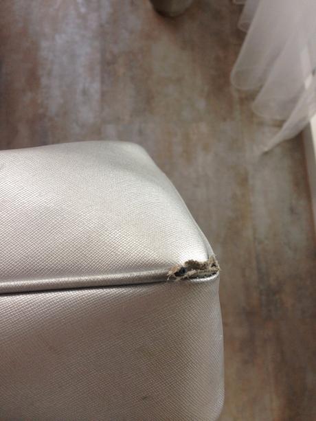 Notebook aktovka coccinelle stříbrná taška+pásek, 