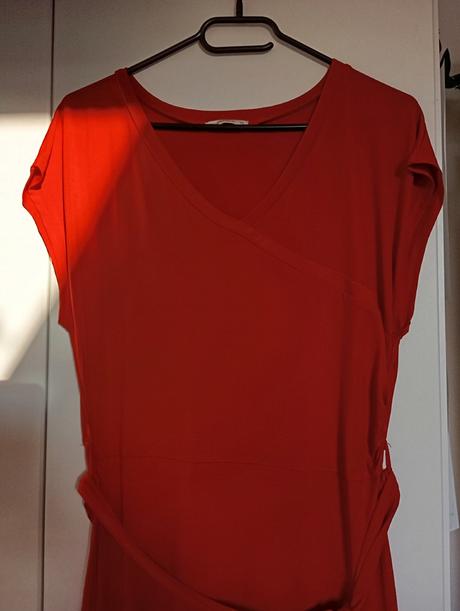 Sytě rudé šaty ke kotníkům s vázáním, gate,40