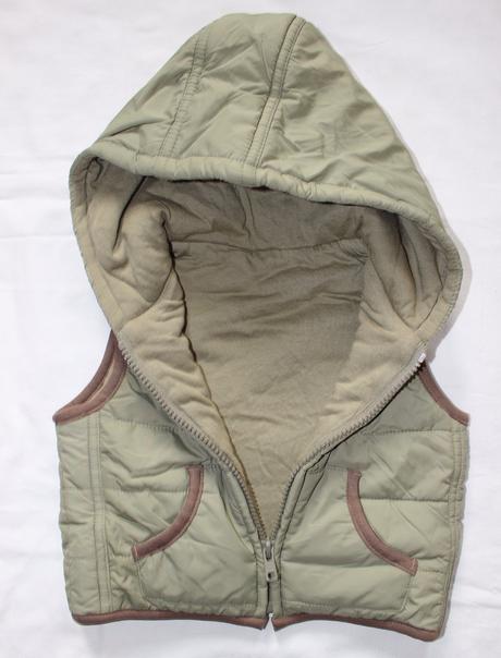 An19. jarní vesta 9-12 měs., george,80