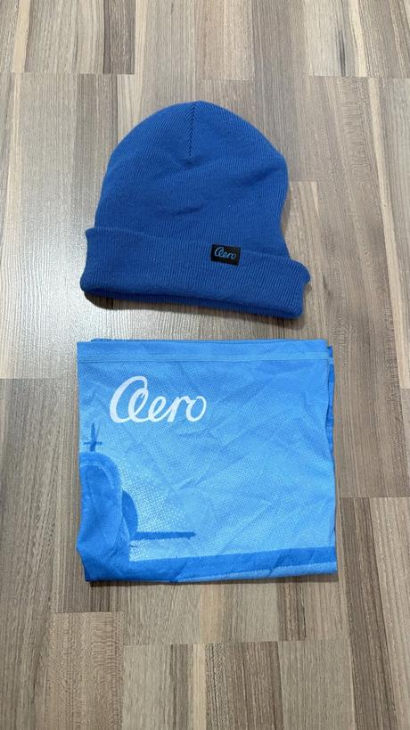 Čepice a nákrčník, 