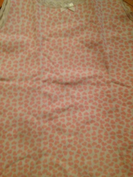 Dívčí tílko srdíčka vel. 86 - 92, 86