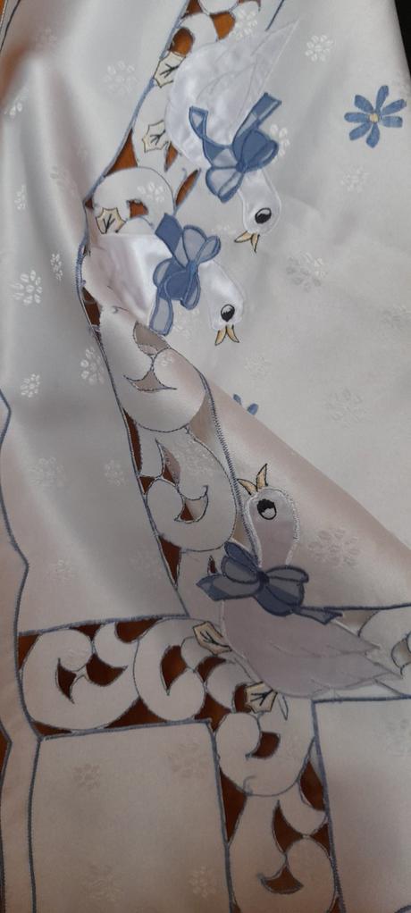 Vyšívaný ubrus velikonoční, 