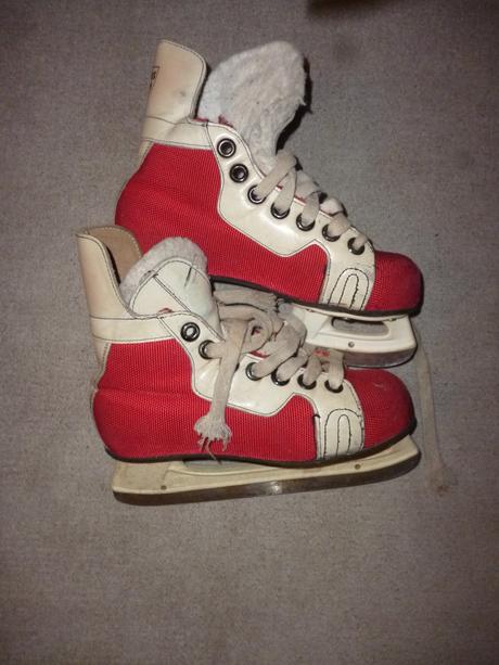 Starší brusle, délka stélky 215 mm (34), 34
