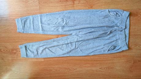 Tepláky, primark,146