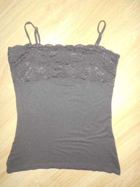 Dívčí trika vel.s (158/164)         2 ks, 158