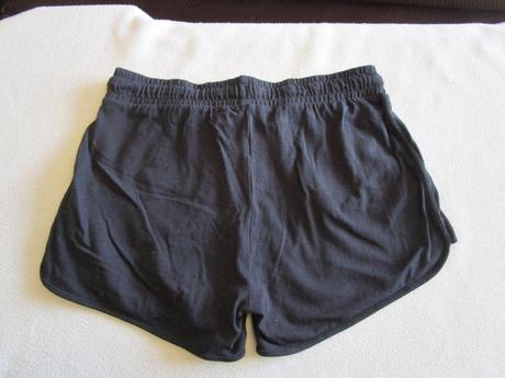 Černé bavl. kraťasy, vel. xl, v pase guma + šňůrka, xl